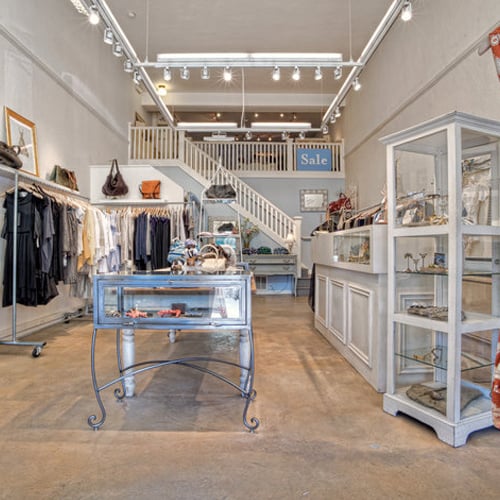 BLANC BOUTIQUE