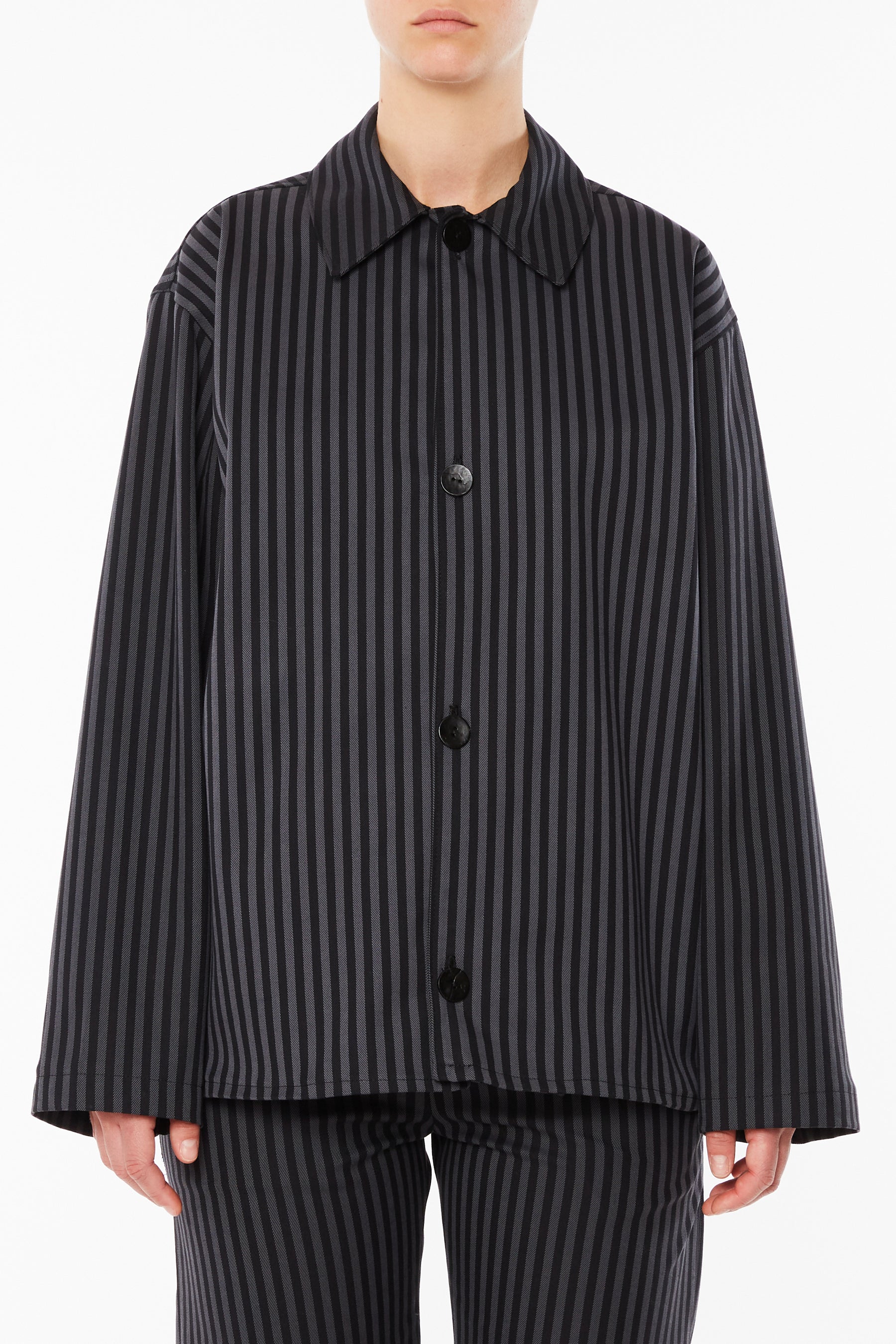 BLACK AND GREY STRIPED OVERSHIRT (W)