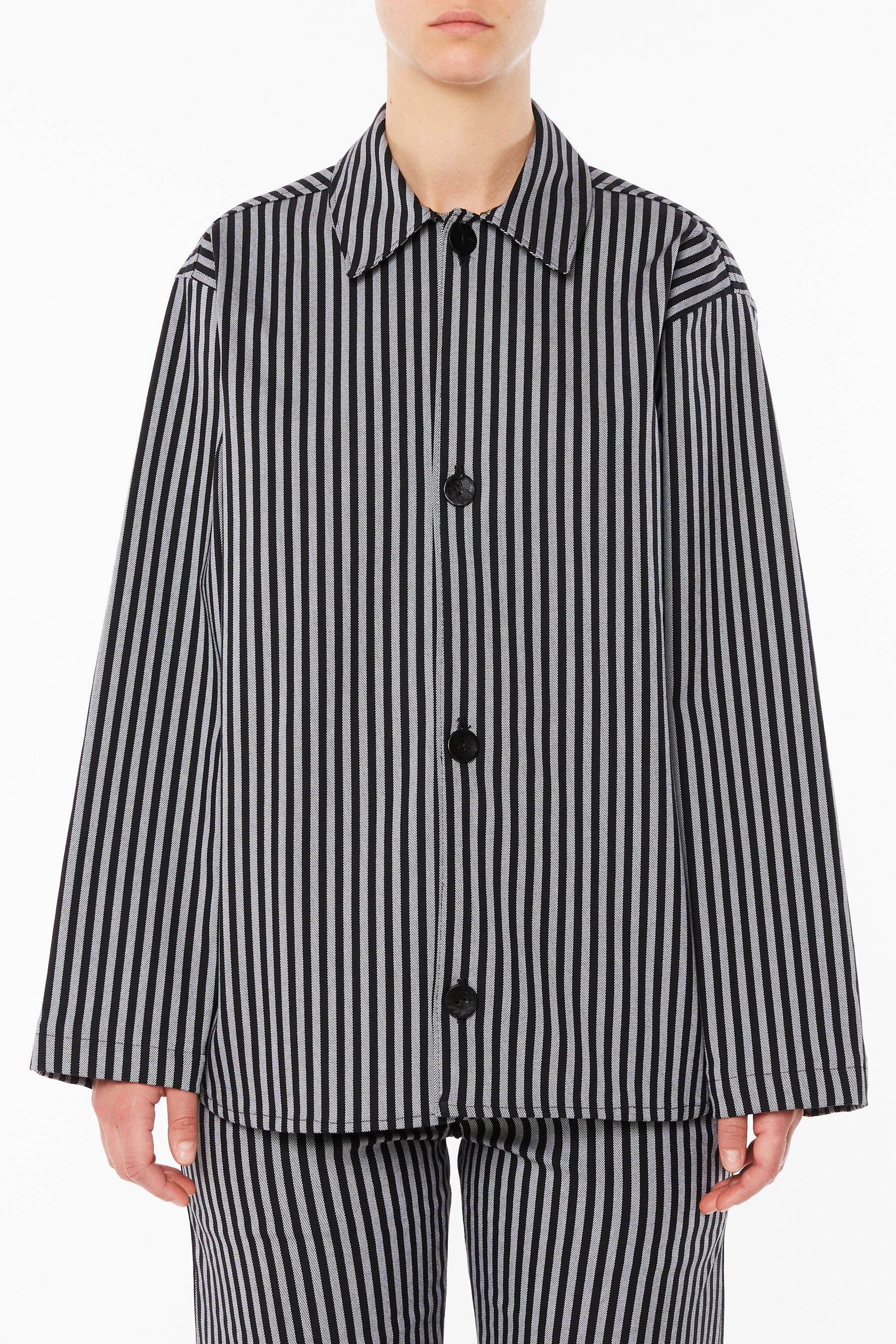 BLACK AND WHITE STRIPED OVERSHIRT (W)