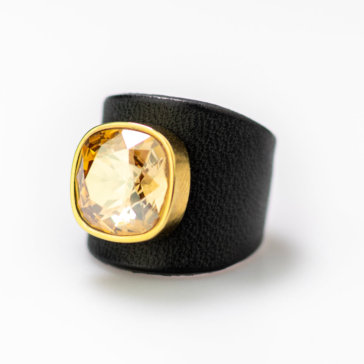 SQUARE RING BLACK LEATHER BRASS-YELLOW GOLD- GOLDEN SHADOW