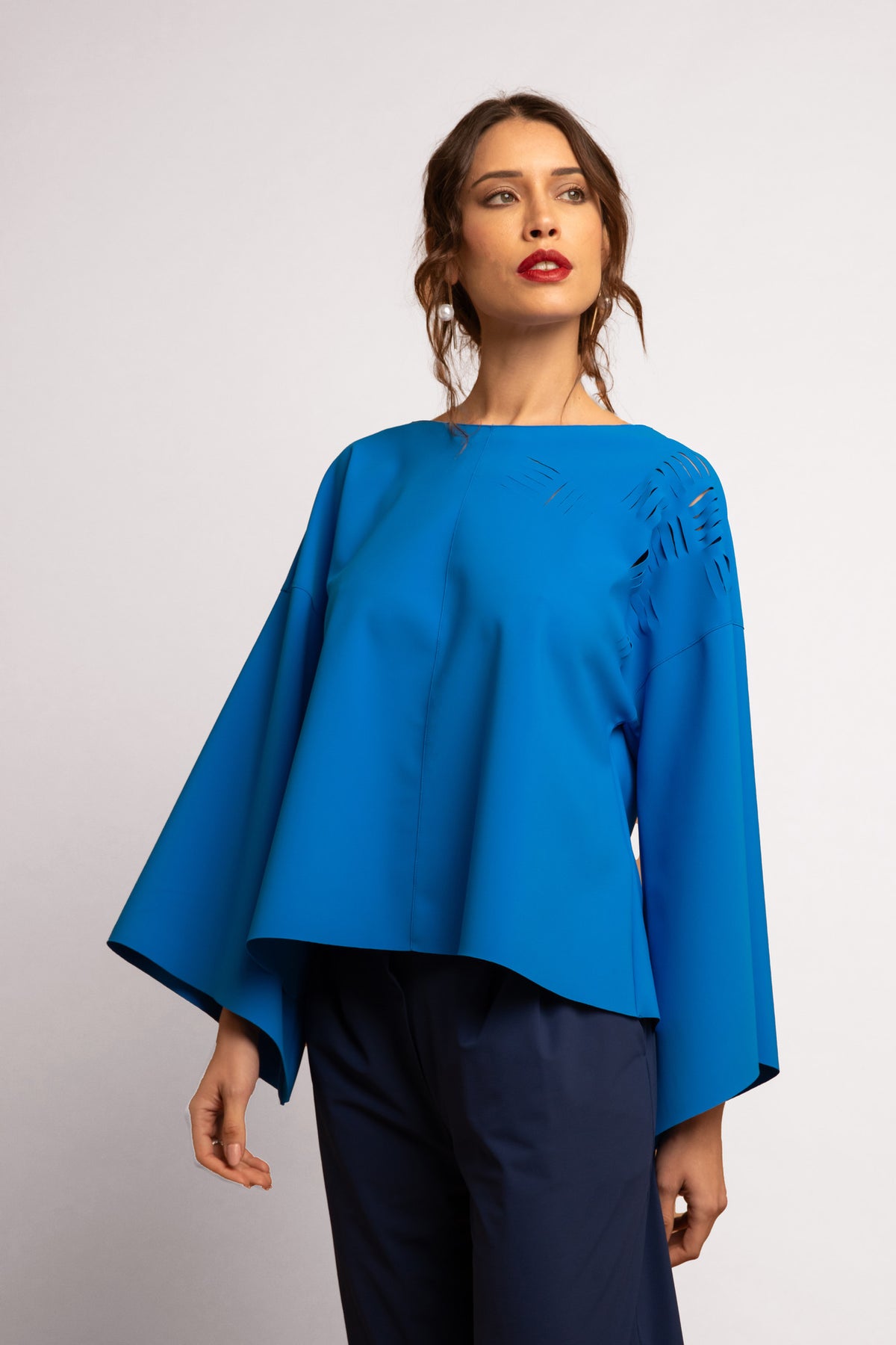 TOULOUSE - LASER CUT BLOUSE