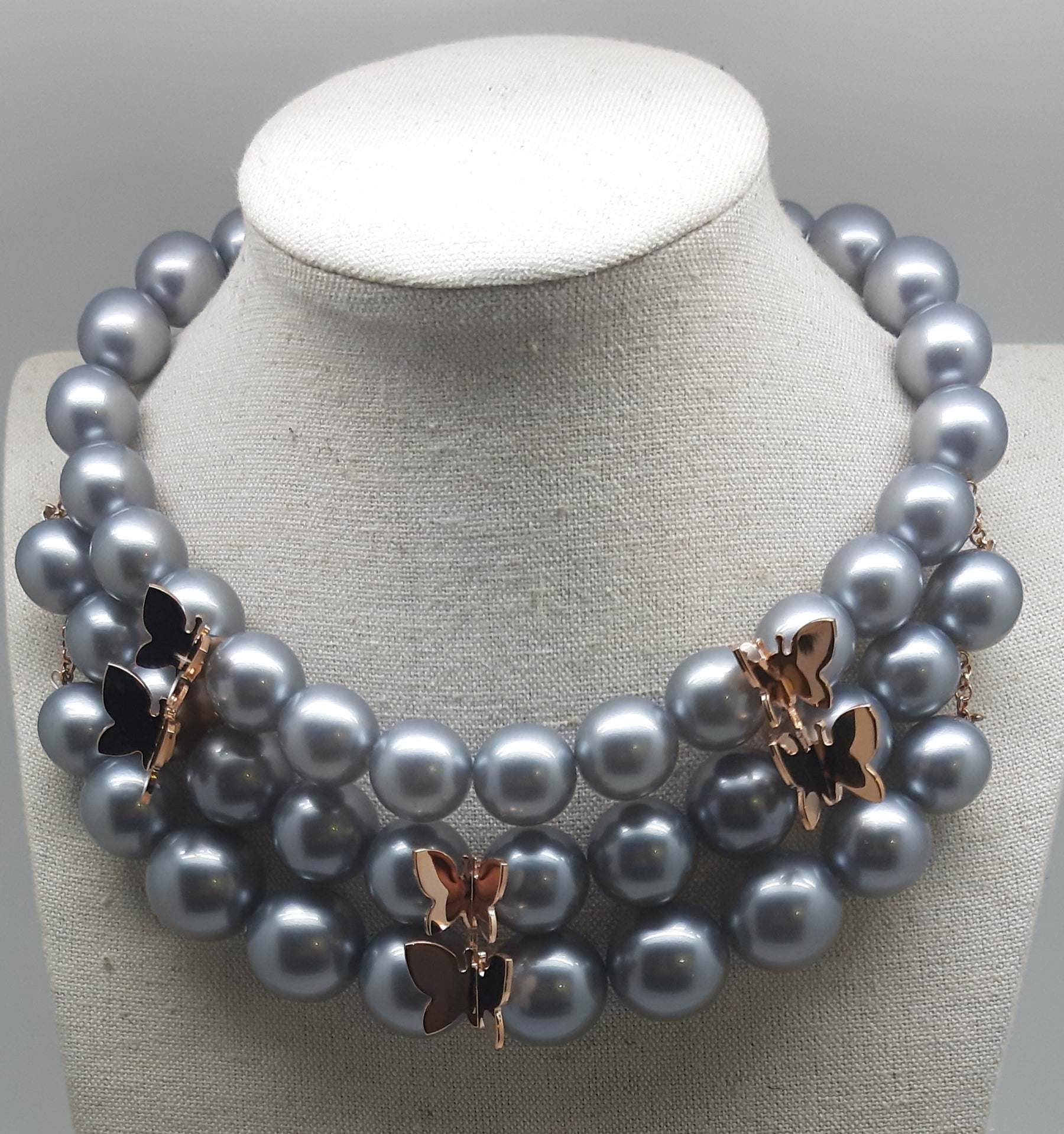 Tre Toni Pearl Gray Necklace