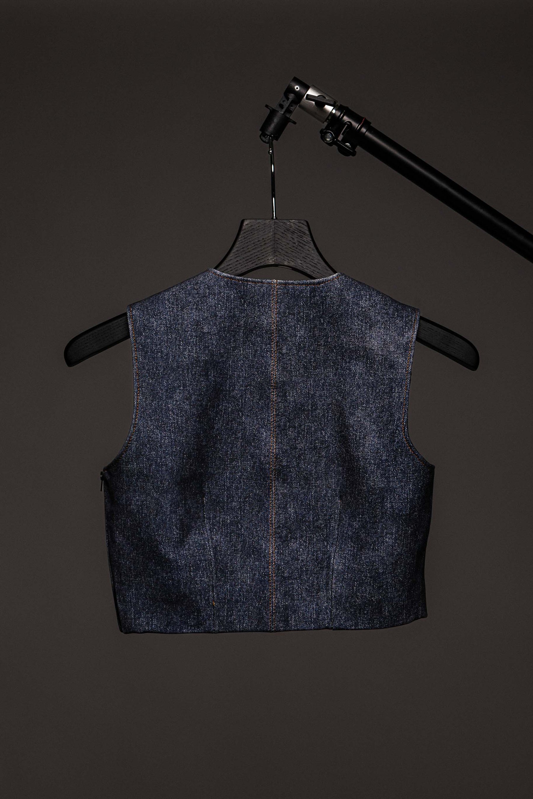 DENIM TOP