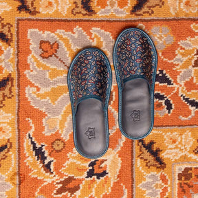 serà fine silk - Dust Blue with Small Paisley Silk & Leather Slippers