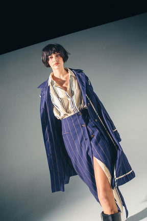 Cappotto gessato con riniture a righe